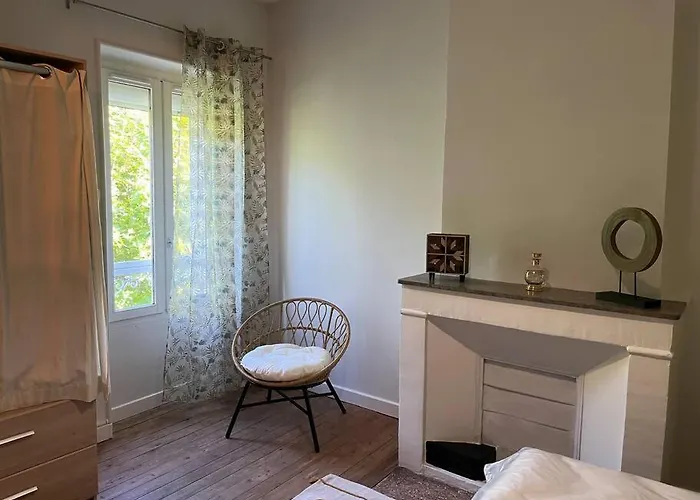 Tres Bel Appartement Tout Proche Du Centre Ville